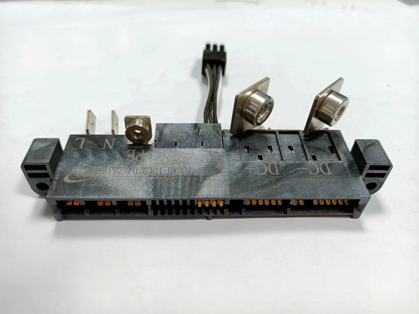 Amphenol Connector, Amphenol FCI Connector DC 85A Current , AC 25A, Signal 1A - Medlon China